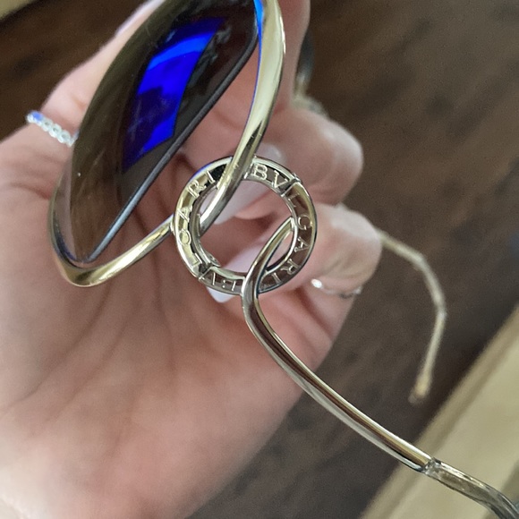 New Bvlgari (Bulgari) Sunglasses w/case dust bag and cleaning cloth - Picture 6 of 11